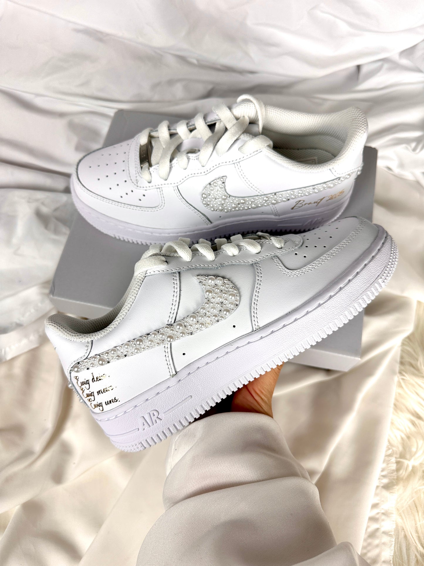 Bridal Shoe Braut Schuhe Air Force One mit Perlen Nike