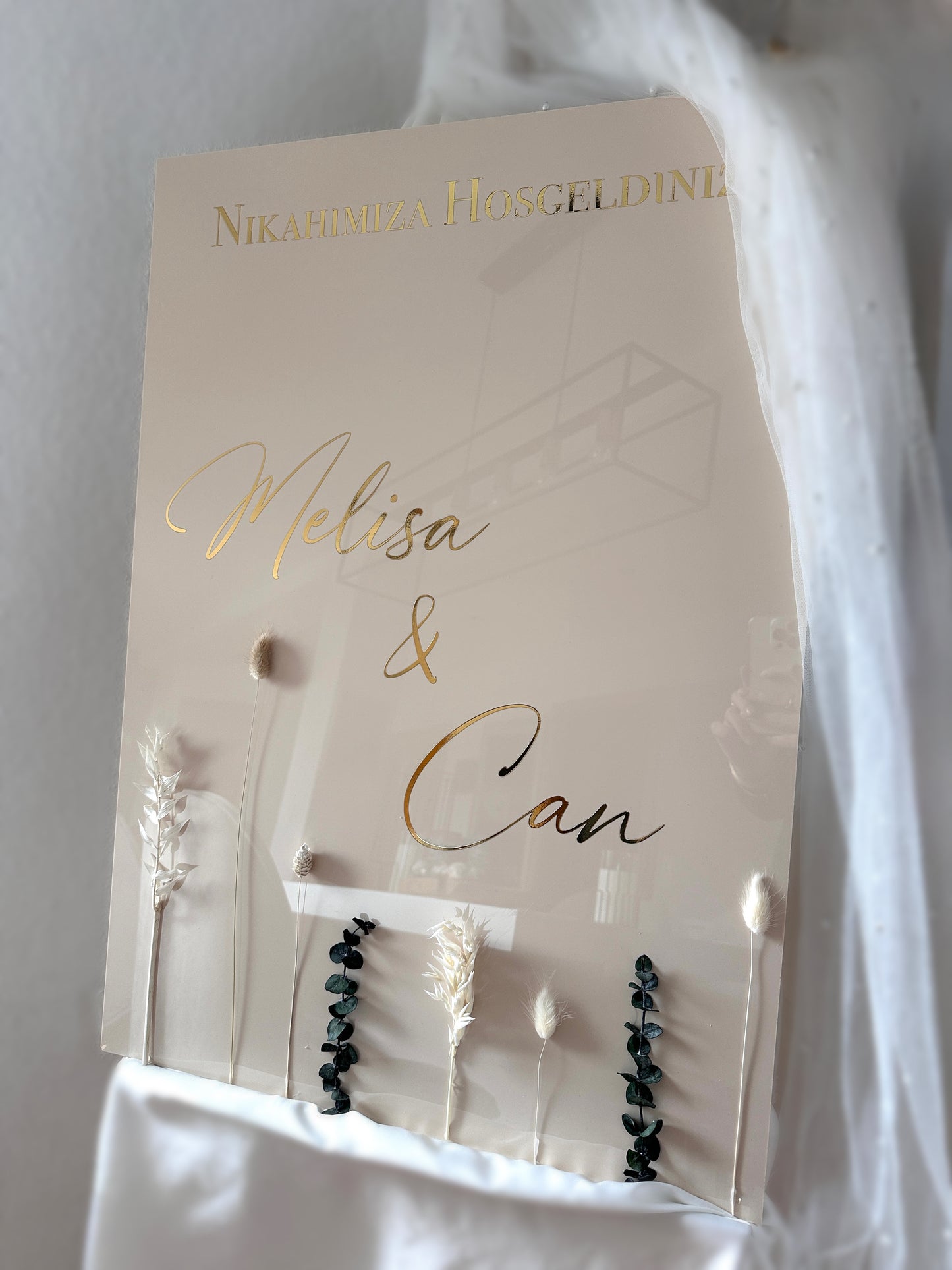 Willkommensschild für Henna, Verlobung, Hochzeit beige Blumen