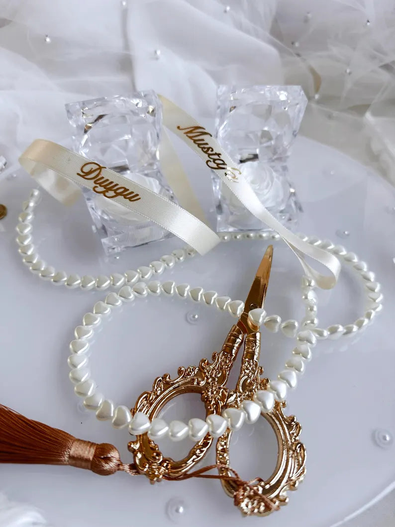 Ringband mit Perlen
