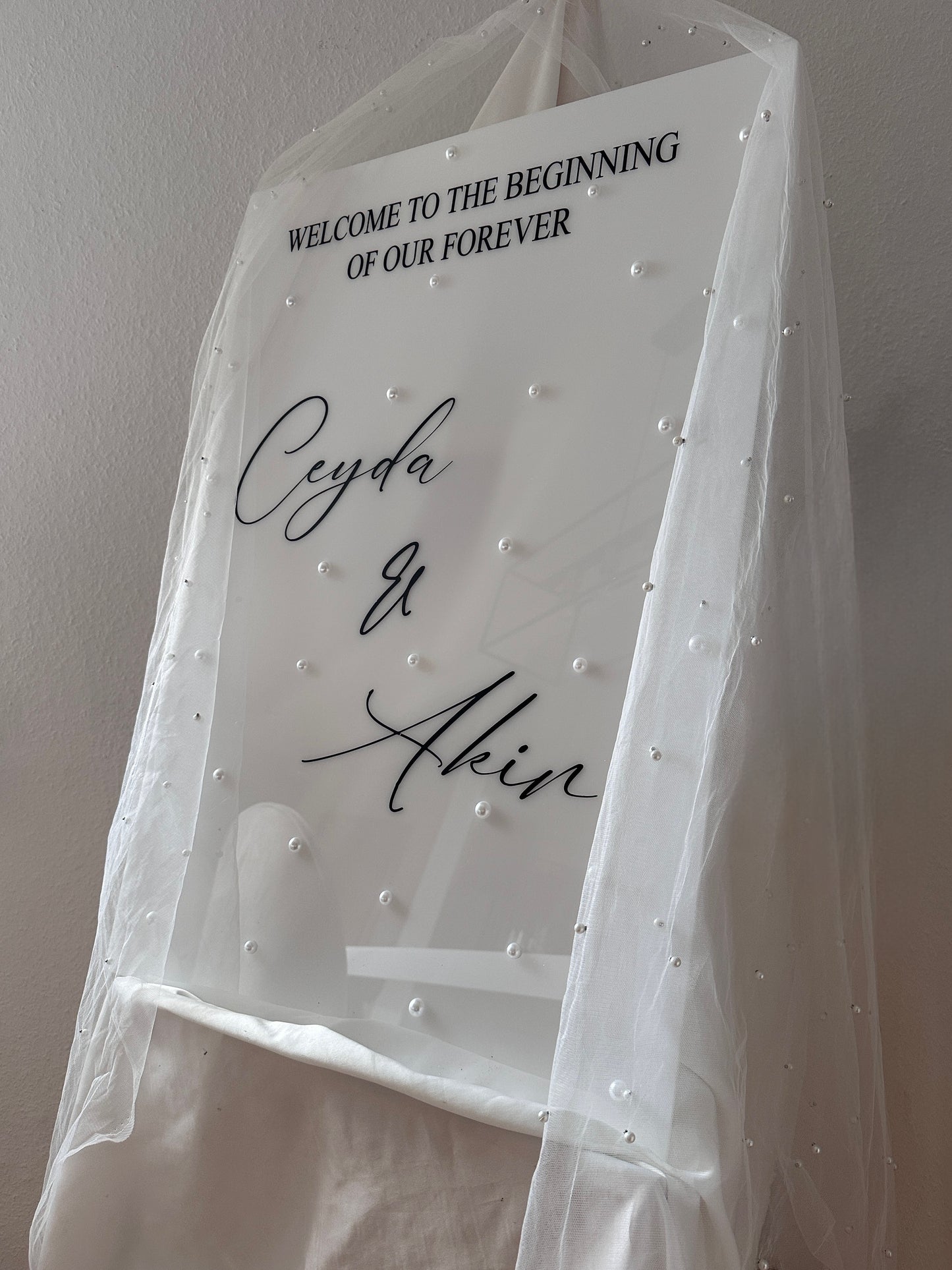 Willkommensschild für Henna, Verlobung, Hochzeit weiß Perlen