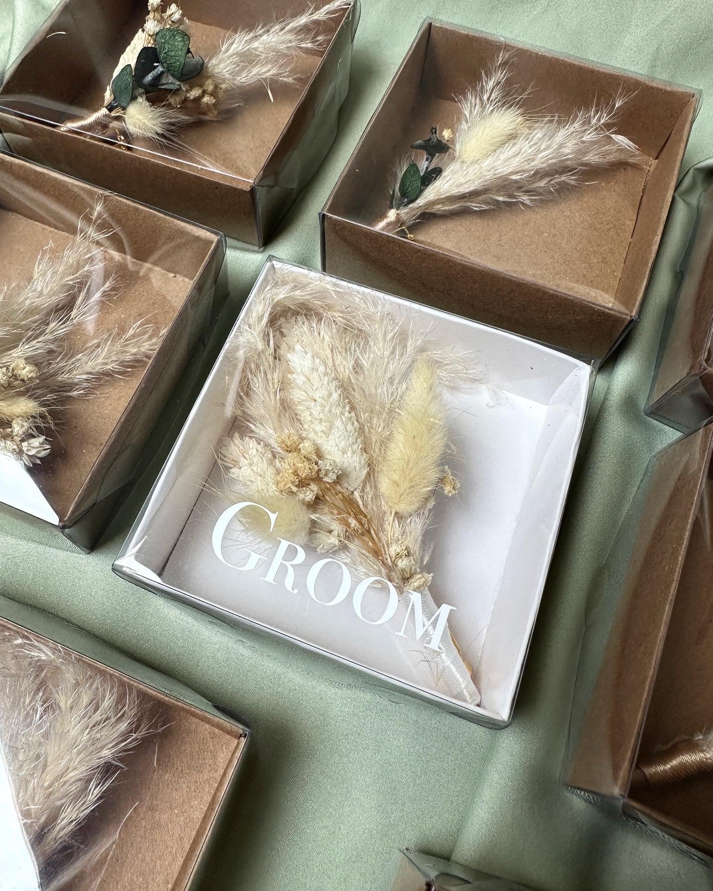 Ansteckstrauß für Bräutigam und Grooms Hochzeit Trockenblumensträuße