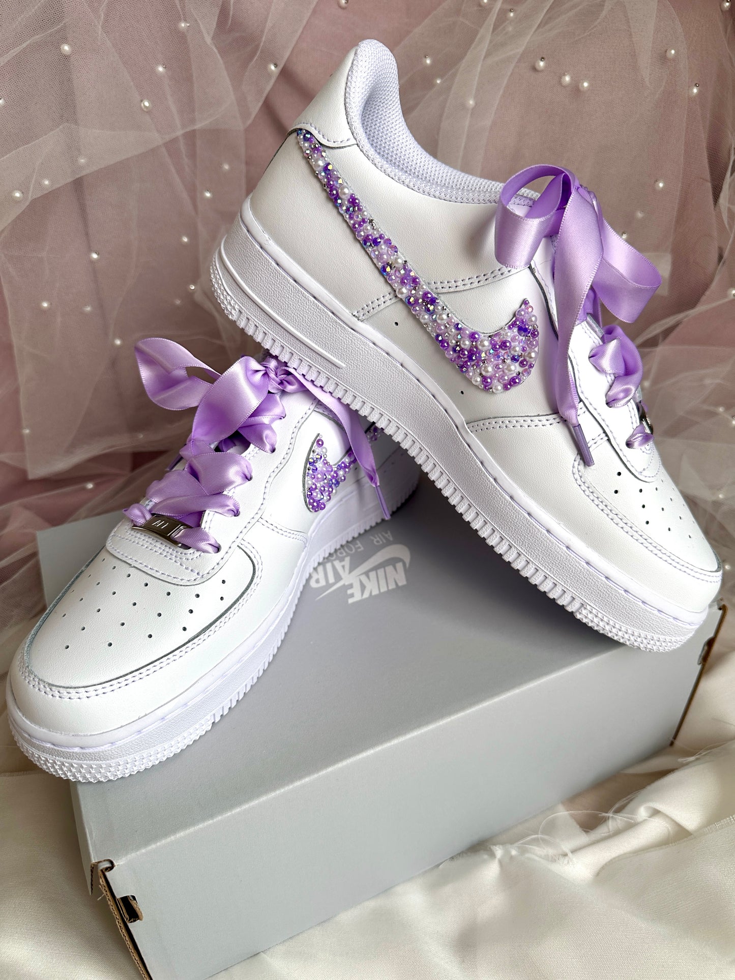Bridal Shoe Braut Schuhe Air Force One mit Perlen Nike Special